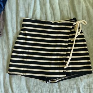 Kirious - Striped Black and White Knit Skort -